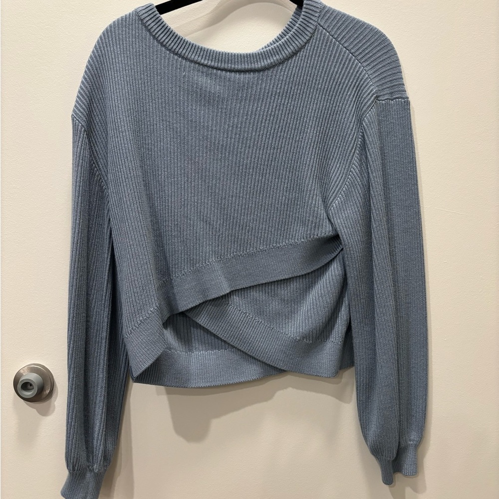 Size 6 lululemon crisscross sweater